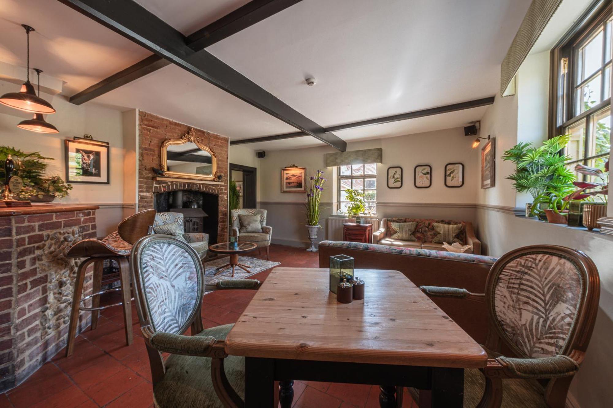 The King William IV Country Inn & Restaurant Sedgeford Exterior photo